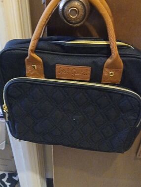 Black Quilted Men’s Carry Bag with Brown Handles